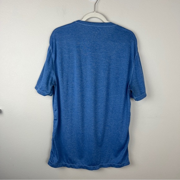 Vuori Tradewind Performance Short Sleeve Pocket Tee - Picture 3 of 5